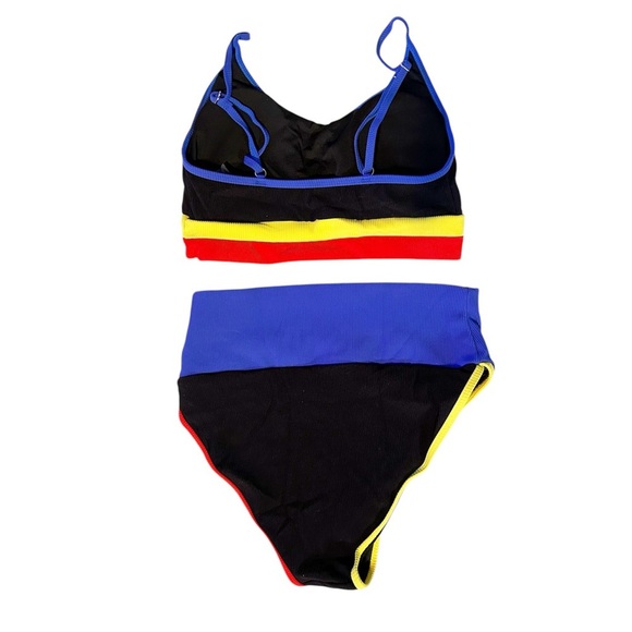 Brand New Two Piece Swimsuit Set - Picture 4 of 7